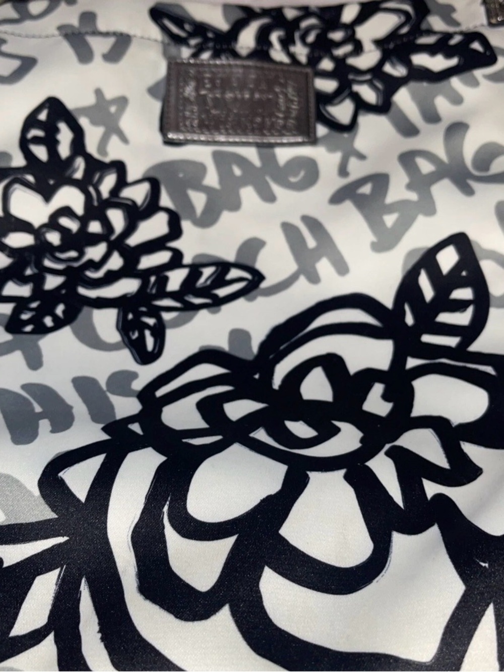 COACH POPPY Graffiti Bella GLam Large Tote Sequin 14735 “This Is A Coach Bag” - Picture 8 of 16